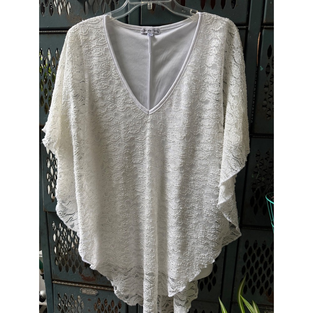 Kate Park White Lace Poncho Top V-Neck Scalloped Hem Blouse PM